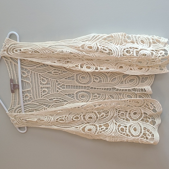 Chico's Boho Crochet Sleeveless Cover Vest - Picture 2 of 9
